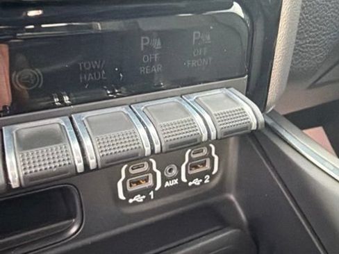 Used 2022 RAM 2500 Laramie AWD/4WD image 24