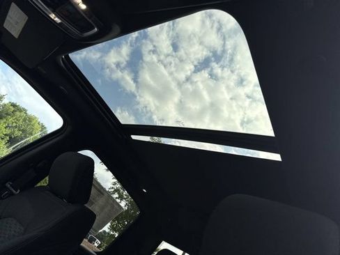 New 2026 RAM 1500 4x4 Crew Cab image 30