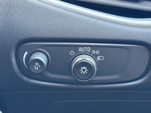 Used 2024 Chevrolet Malibu LT image 21