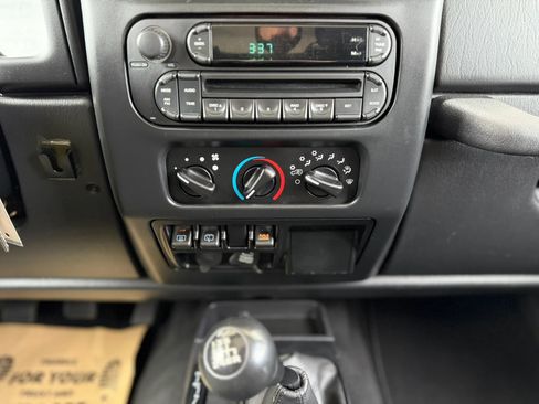 Used 2006 Jeep Wrangler Rubicon AWD/4WD image 19