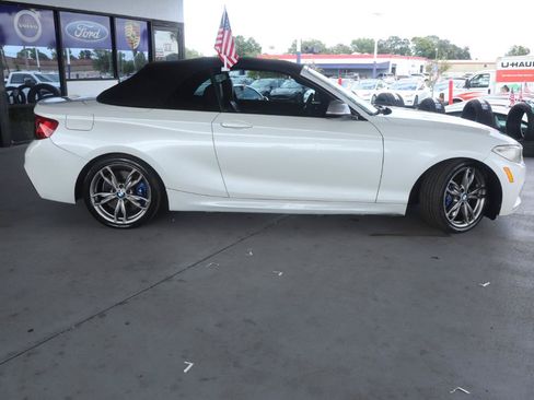 Used 2016 BMW M235i Convertible RWD image 7