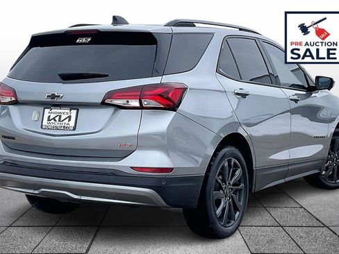 Used 2024 Chevrolet Equinox RS w/ LPO, Floor Liner Package image 15