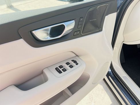 New 2026 Volvo XC60 B5 Ultra w/ Climate Package image 15