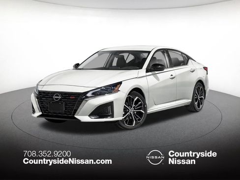 Used 2025 Nissan Altima 2.5 SR FWD image 1