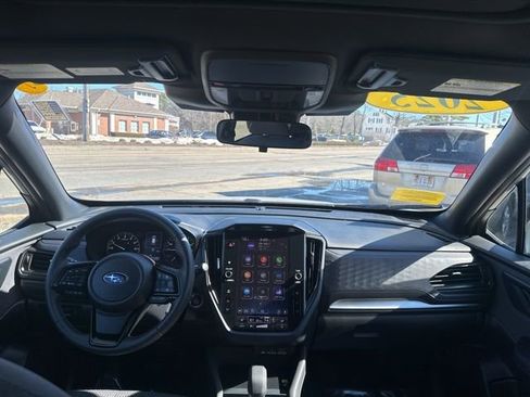 Used 2025 Subaru Forester Premium image 15