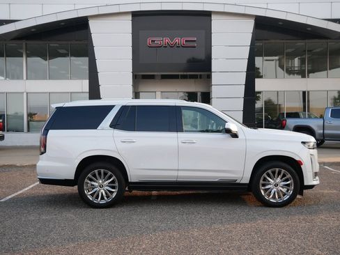 Used 2023 Cadillac Escalade Premium Luxury w/ Performance Package AWD/4WD image 2