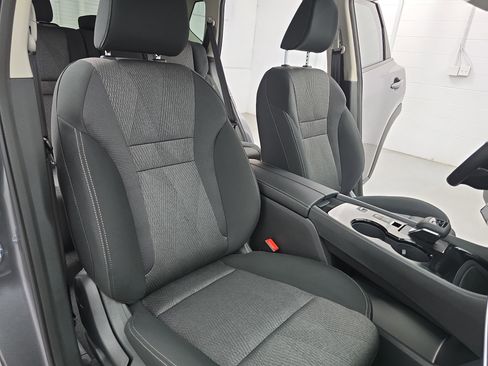 New 2026 Nissan Rogue SV FWD image 10
