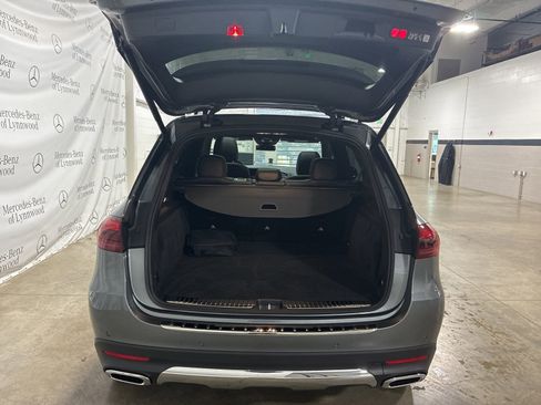 Used 2025 Mercedes-Benz GLE 450e 4MATIC image 32