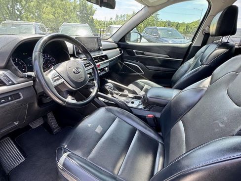 Used 2020 Kia Telluride S w/ S 8 Passenger Seating Package AWD/4WD image 19