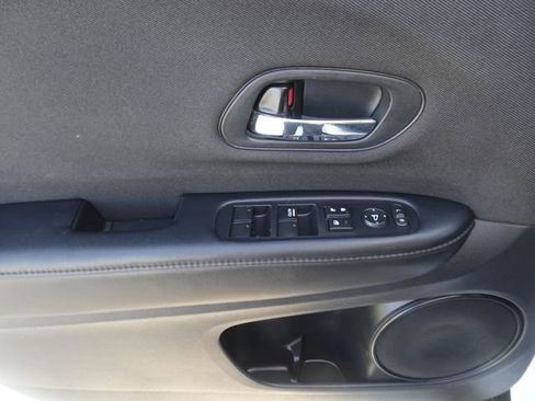 Certified 2021 Honda HR-V Sport image 8