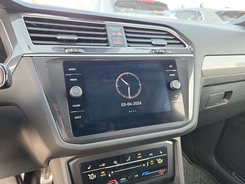 Certified 2024 Volkswagen Tiguan SE R-Line image 19