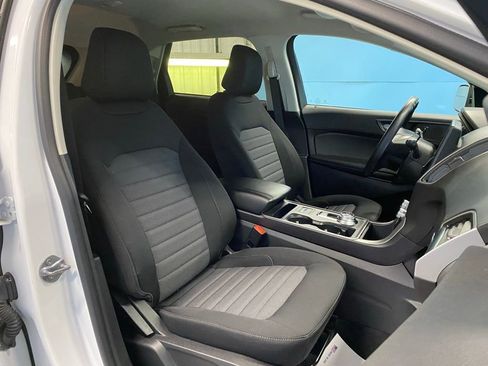 Used 2024 Ford Edge SE w/ Black Appearance Package AWD/4WD image 47