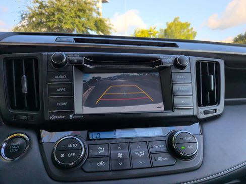 Used 2018 Toyota RAV4 XLE w/ Plus Extra Value Package FWD image 16