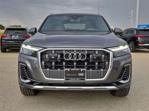 Certified 2025 Audi Q7 3.0T Premium image 10