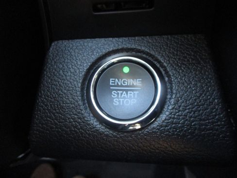 Used 2019 Ford Expedition XLT w/ Equipment Group 202A image 21