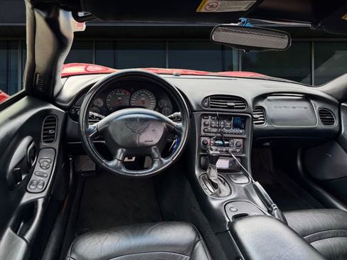 Used 2003 Chevrolet Corvette Coupe RWD image 12
