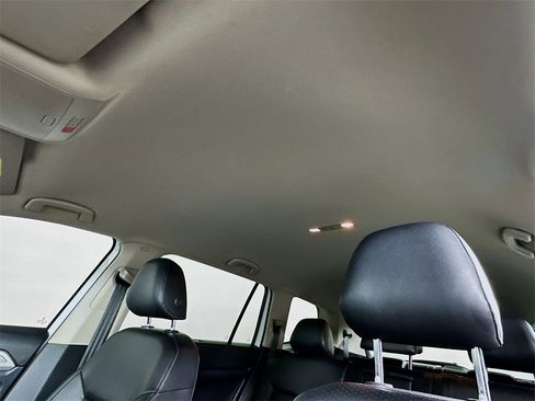 Used 2019 Volkswagen Atlas SE image 11