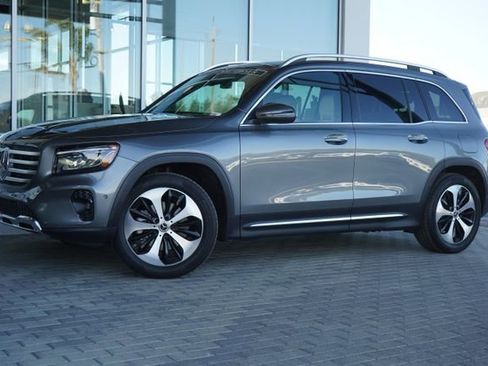 Used 2026 Mercedes-Benz GLB 250 image 4