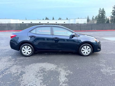 Used 2017 Toyota Corolla LE w/ Carpet Mat Package (TMS) image 6