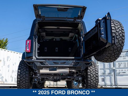 New 2025 Ford Bronco Badlands AWD/4WD image 40