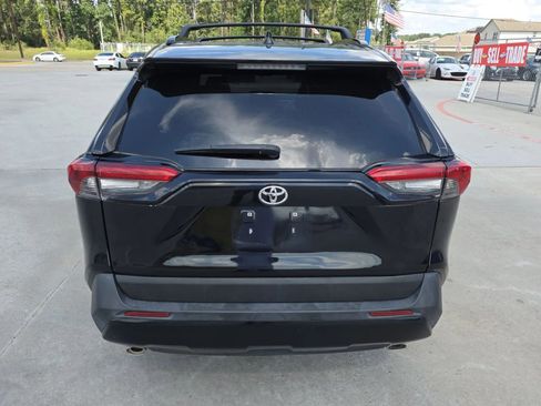 Used 2021 Toyota RAV4 XLE Premium FWD image 14