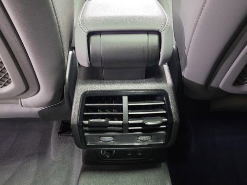 Used 2024 Audi Q3 2.0T Premium image 16