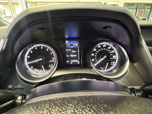 Used 2023 Toyota Camry SE FWD image 32