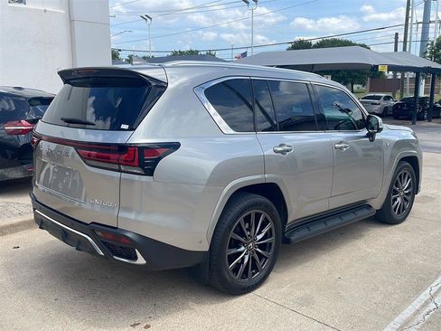 Used 2025 Lexus LX 700h F Sport AWD/4WD image 3