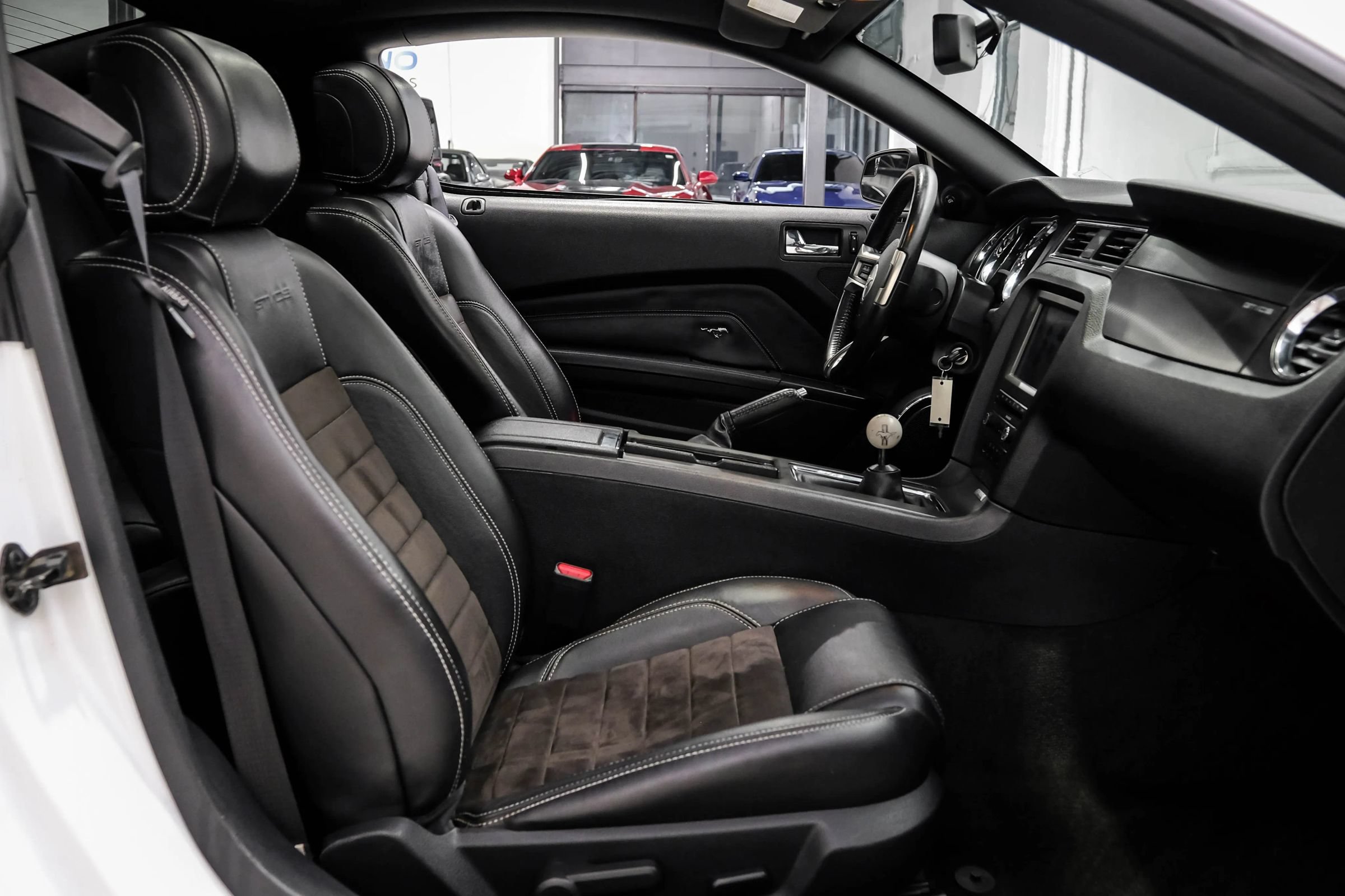 Used 2014 Ford Mustang GT Premium w/ Electronics Package RWD image 43