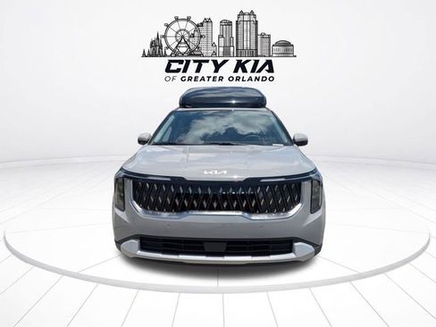 New 2026 Kia Carnival EX FWD image 3
