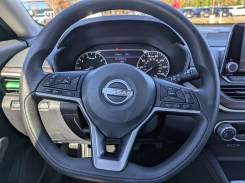 Used 2021 Nissan Altima 2.5 SV image 16