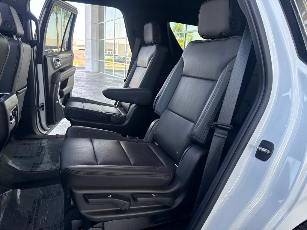Used 2021 Chevrolet Tahoe High Country RWD image 14