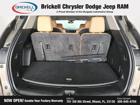 Used 2020 Buick Enclave Essence w/ LPO, Hit The Road Package FWD image 5
