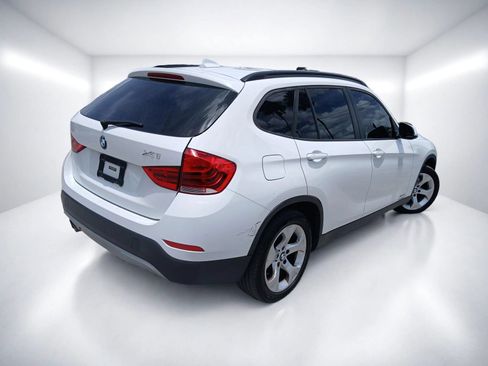 Used 2014 BMW X1 sDrive28i RWD image 6