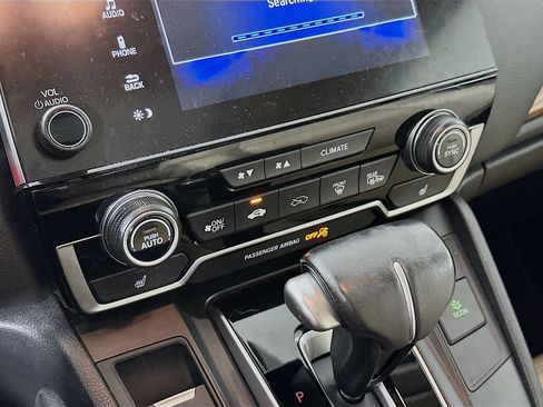 Used 2018 Honda CR-V Touring image 14