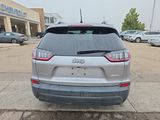 Used 2020 Jeep Cherokee Latitude image 4
