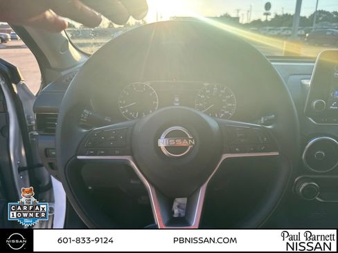 Used 2024 Nissan Sentra SV FWD image 15