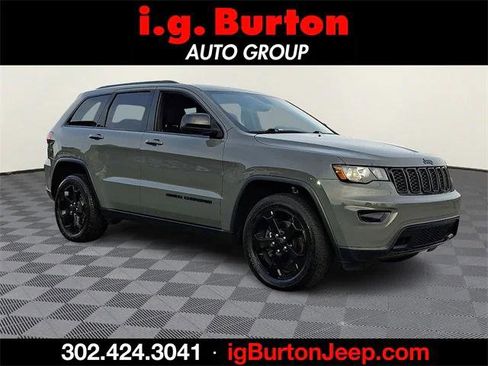 Certified 2019 Jeep Grand Cherokee Laredo image 1