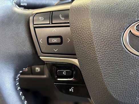 Certified 2025 Toyota Camry SE image 20