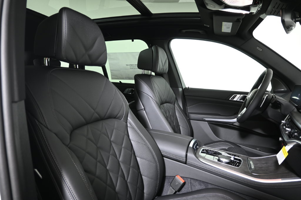 Used 2026 BMW X5 xDrive40i w/ Climate Comfort Package AWD/4WD image 33