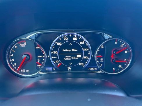 Used 2022 GMC Acadia AT4 w/ Technology Package AWD/4WD image 14