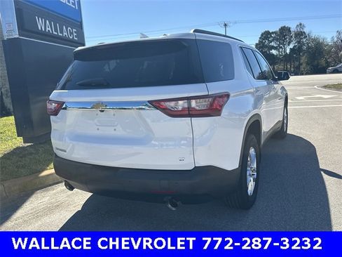 Certified 2021 Chevrolet Traverse LT image 6