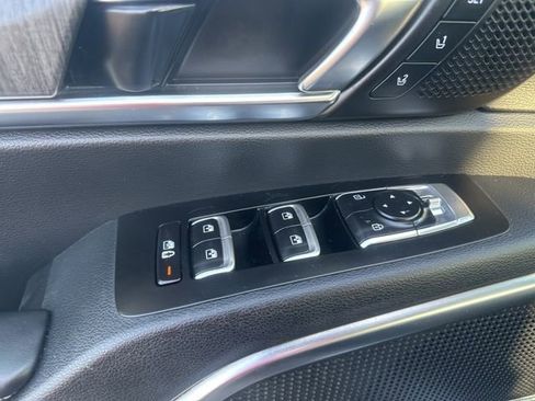 Used 2024 Kia Telluride SX Prestige w/ Towing Package AWD/4WD image 13