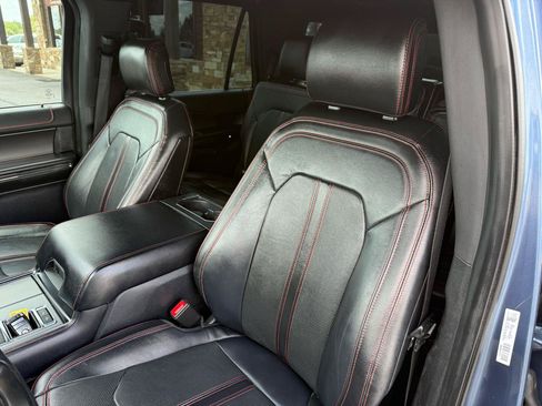 Used 2019 Ford Expedition Limited w/ Equipment Group 303A RWD image 12