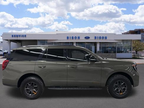 Certified 2025 Ford Expedition Tremor AWD/4WD image 2