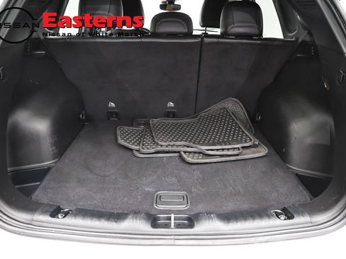 Used 2025 Jeep Compass Trailhawk w/ Trailer Tow Group AWD/4WD image 8