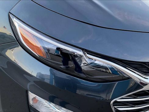 Used 2021 Chevrolet Malibu LS image 27