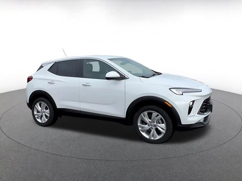 Used 2025 Buick Encore GX Preferred image 2