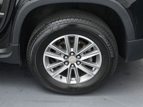 Used 2022 Chevrolet Traverse LT image 31