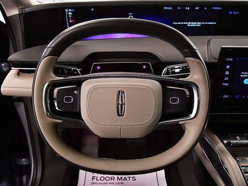 Used 2024 Lincoln Nautilus Reserve w/ Equipment Group 203A image 16